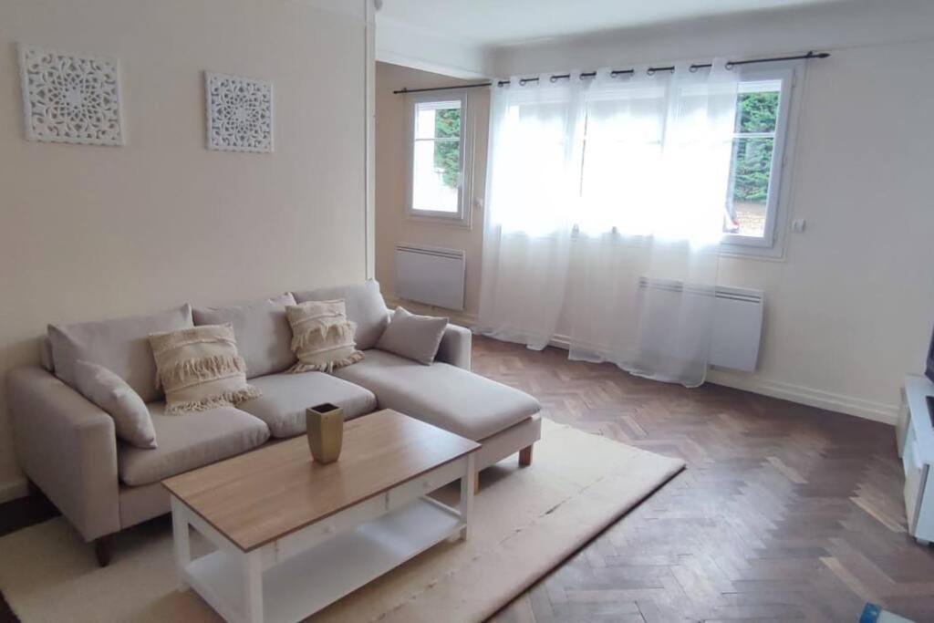 Appartement Tres Bien Place Châteauroux المظهر الخارجي الصورة